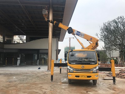 汽车式直臂高空车